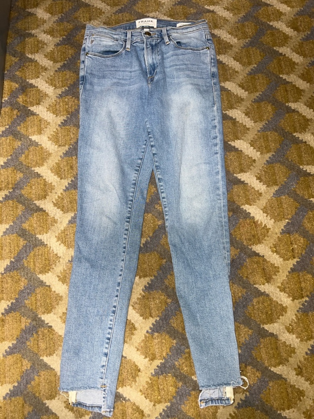 Frame Denim Light Wash High-Rise Skinny Jeans